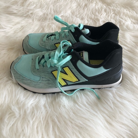WOMENS NEW BALANCE 574 size 7 - Picture 2 of 7